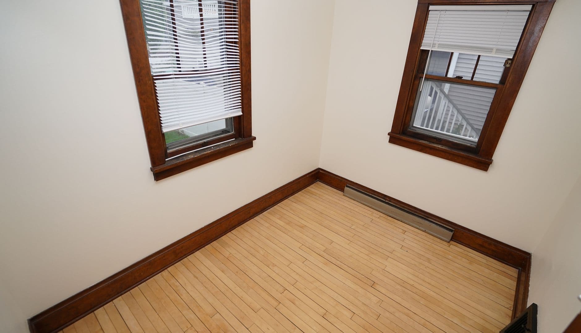 Madison Apartment: 511 S Brooks St.