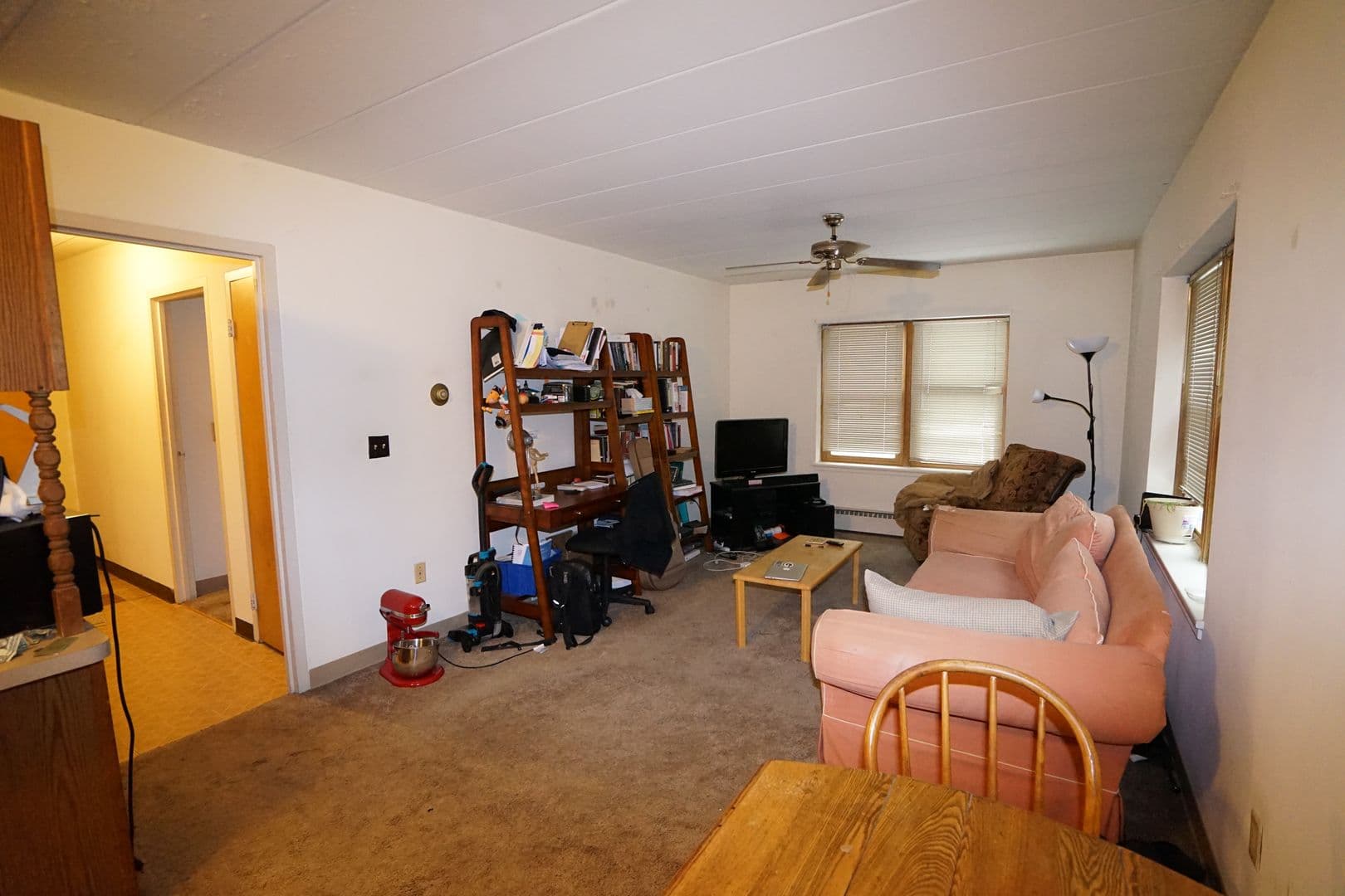 Madison Apartment: 425 Paunack Place