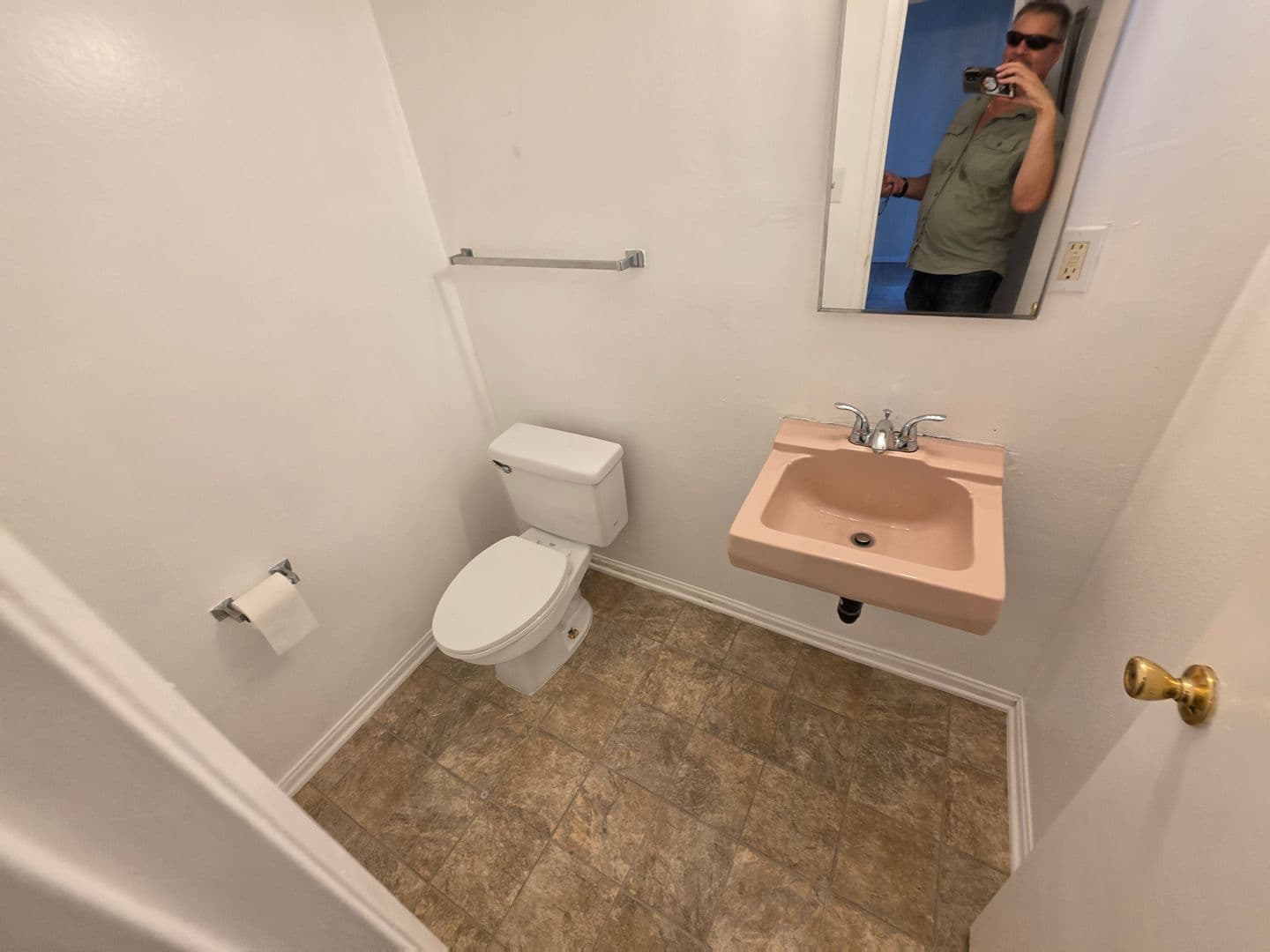 Long Beach Apartment: 3400 E. Andy St.