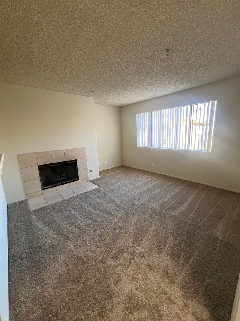 Hawthorne Apartment: 14115-21 Kornblum Ave.