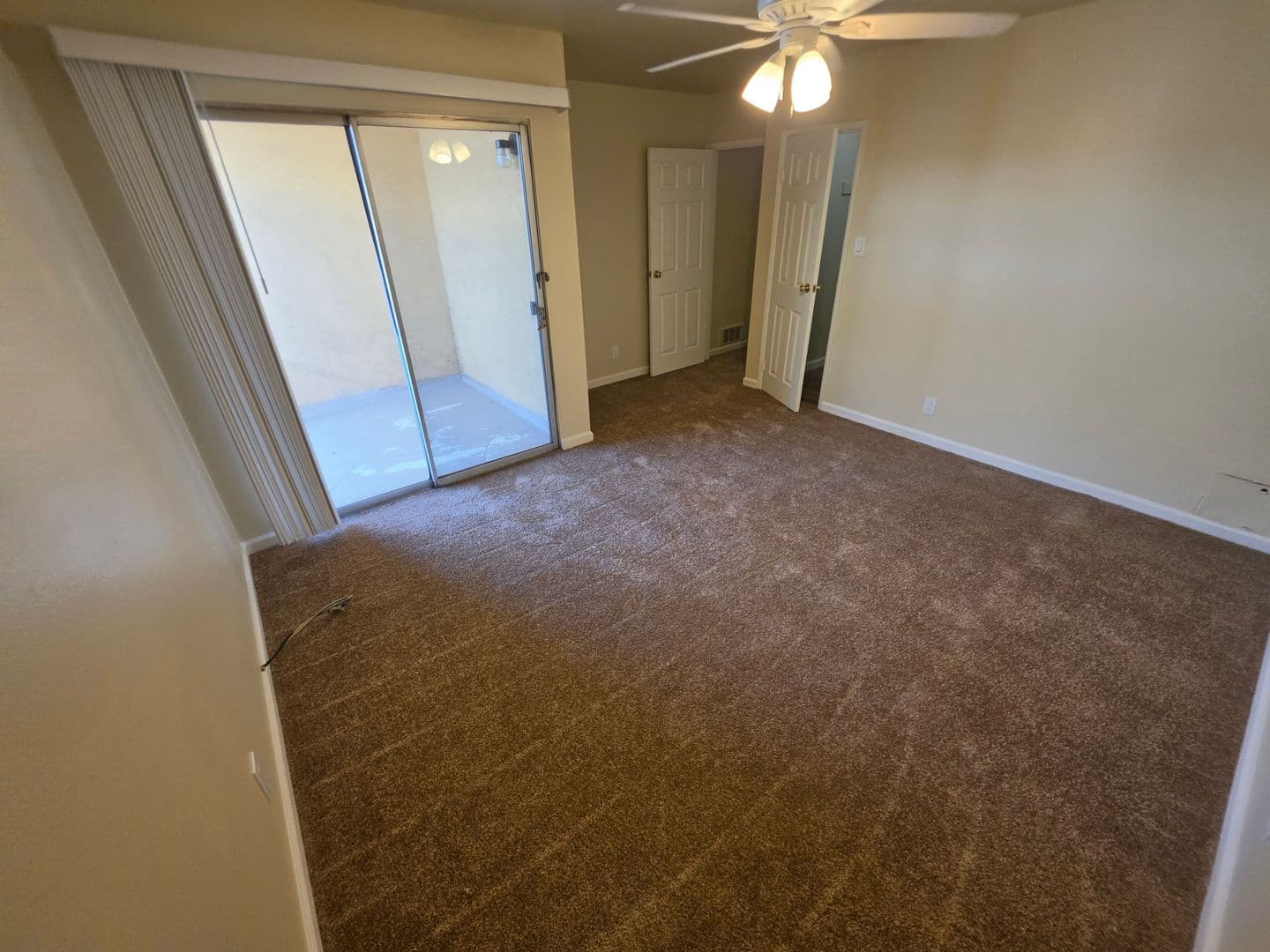 Long Beach Apartment: 3351 E Andy St.