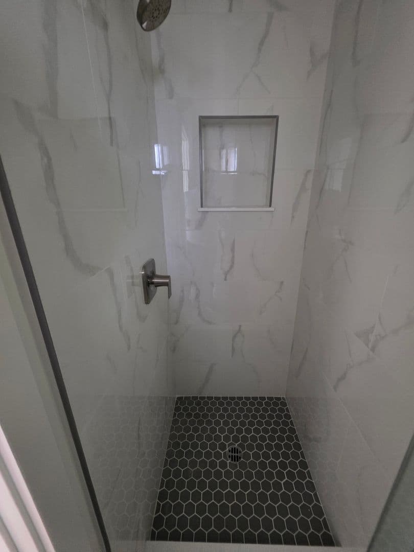 Seal Beach Apartment: 112 2nd St.