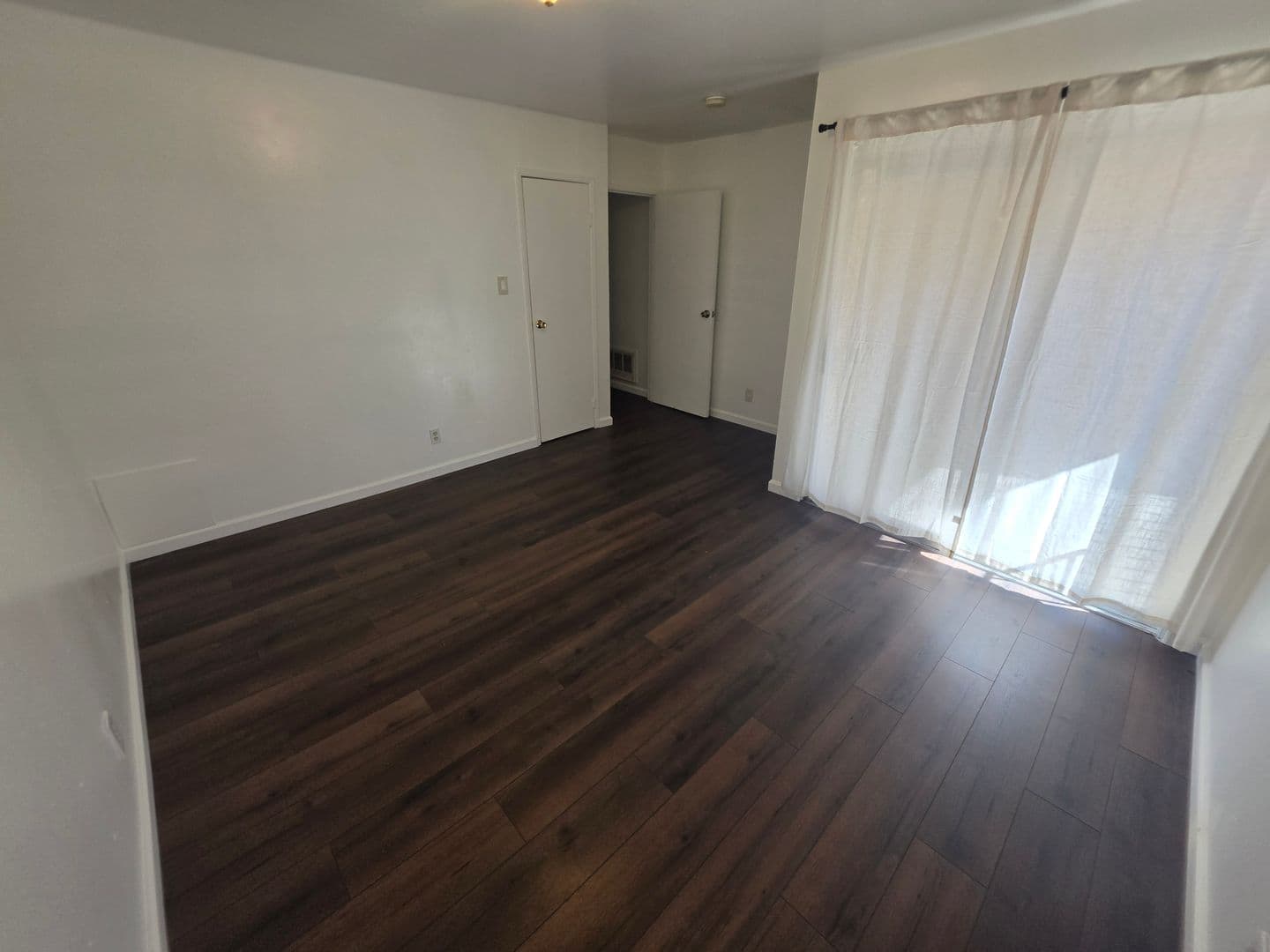 Long Beach Apartment: 3400 E. Andy St.