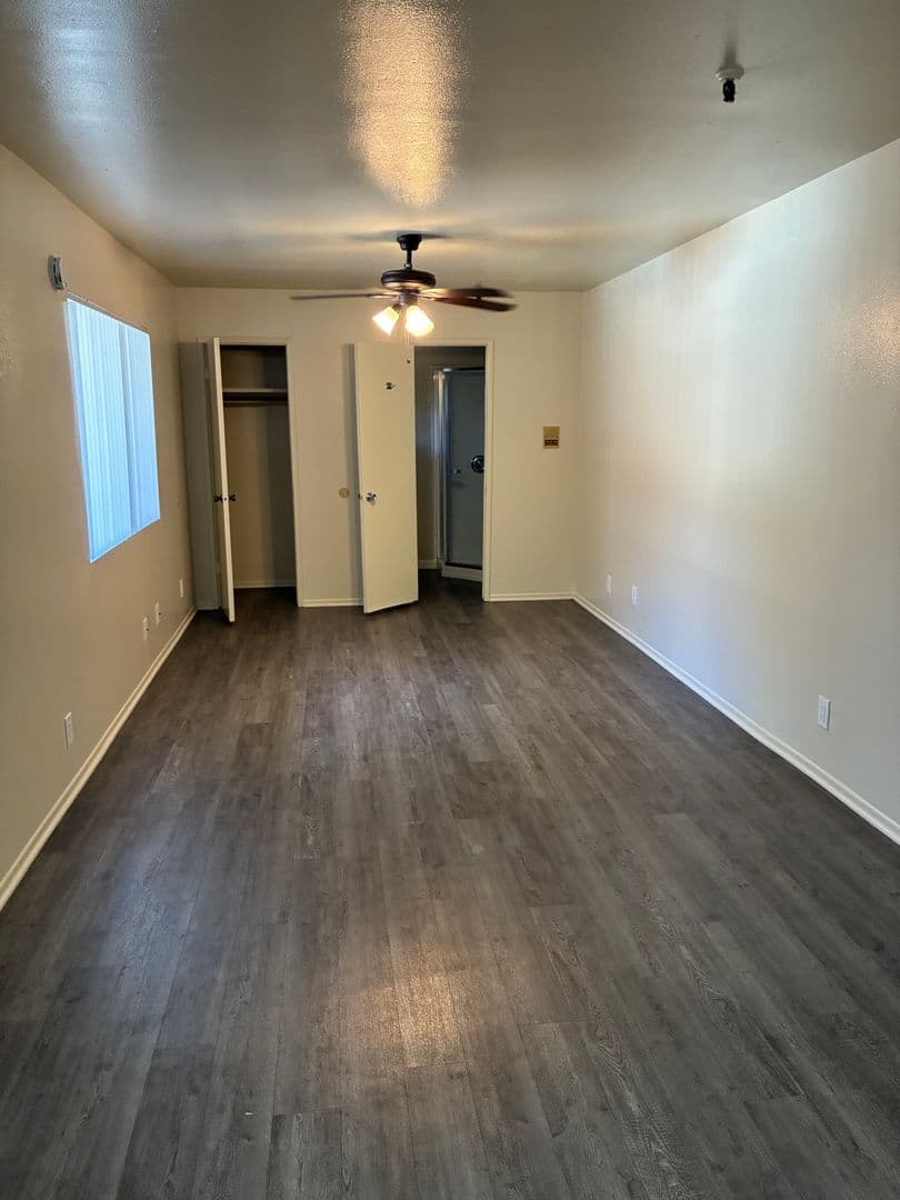 Hawthorne Apartment: 14501 Cerise Ave.