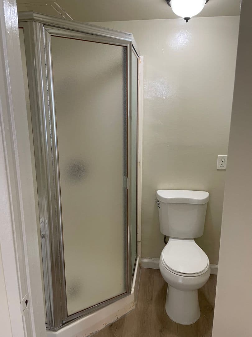 Hawthorne Apartment: 14501 Cerise Ave.