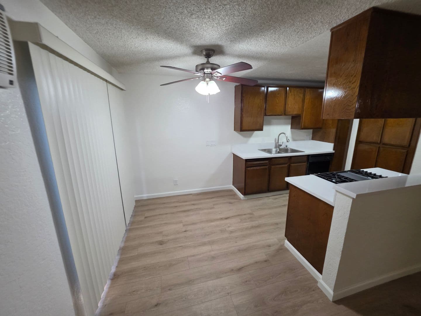 Los Alamitos Apartment: 3680-98 Howard Ave.