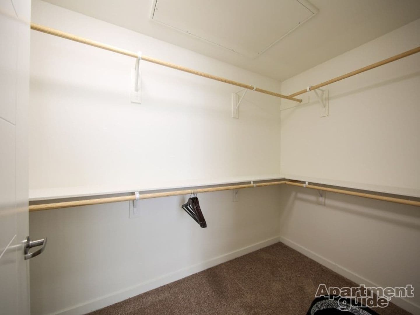 Long Beach Apartment: 431 East 6th St.