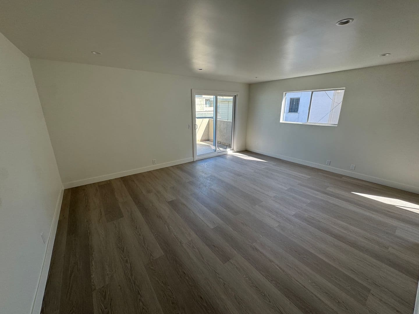 Seal Beach Apartment: 112 2nd St.