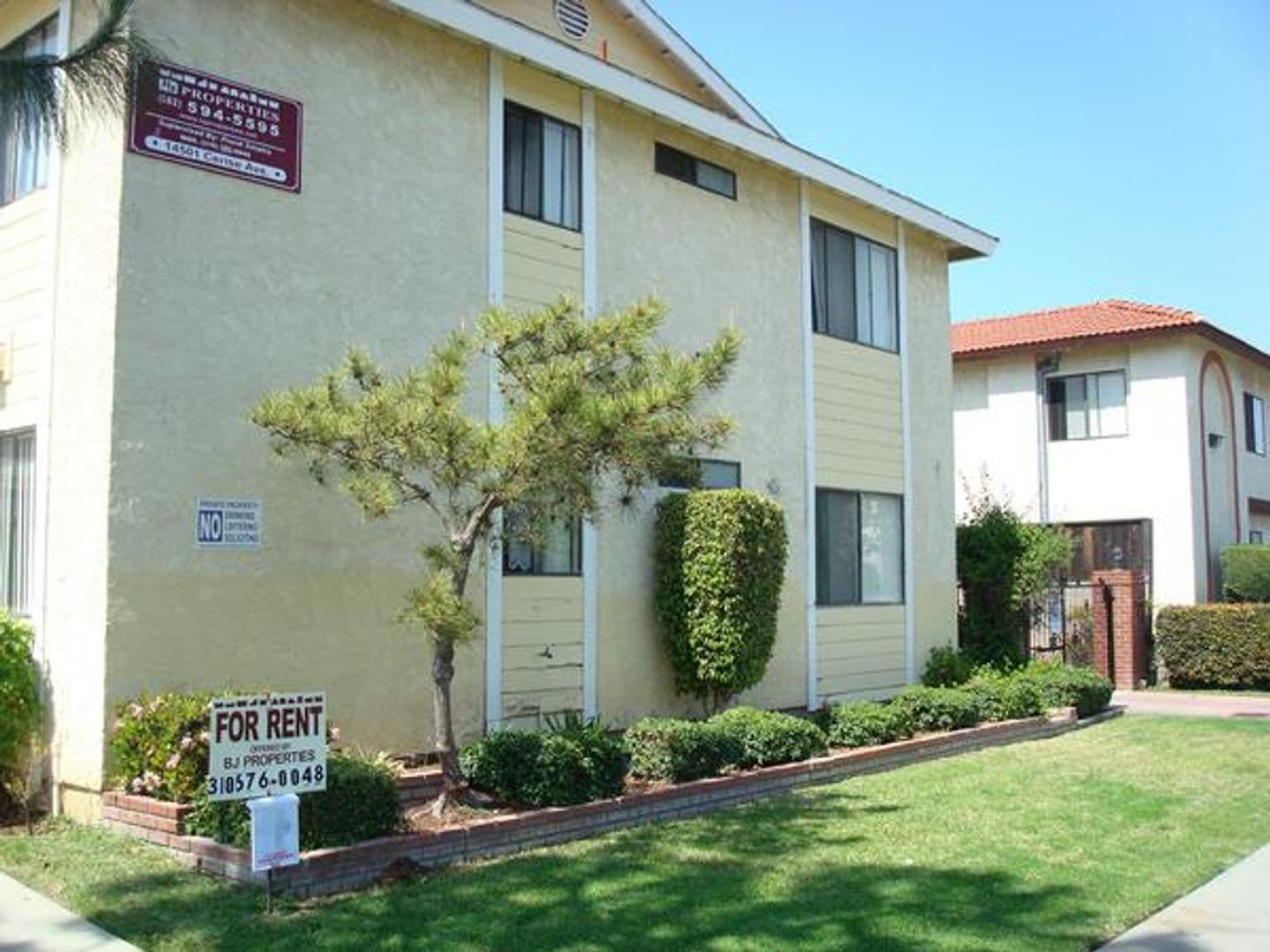 Hawthorne Apartment: 14501 Cerise Ave.