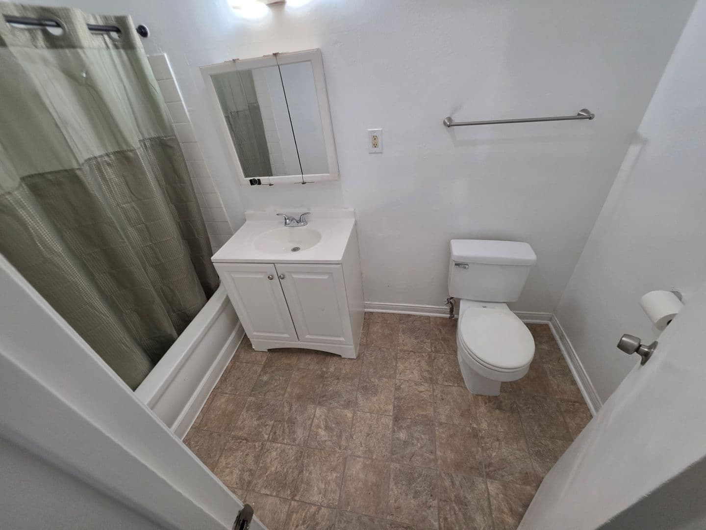 Long Beach Apartment: 3400 E. Andy St.