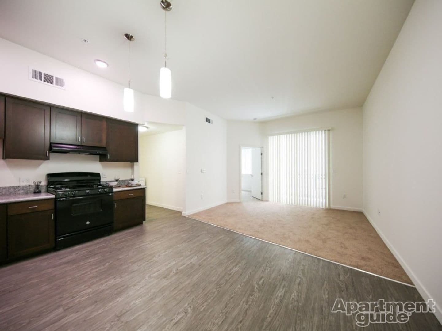 Long Beach Apartment: 431 East 6th St.