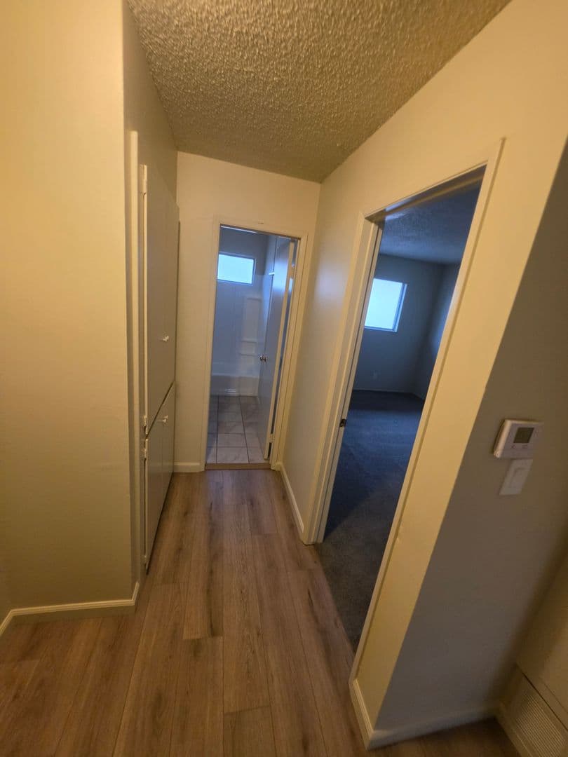 Fullerton Apartment: 2618 Milton Ave.