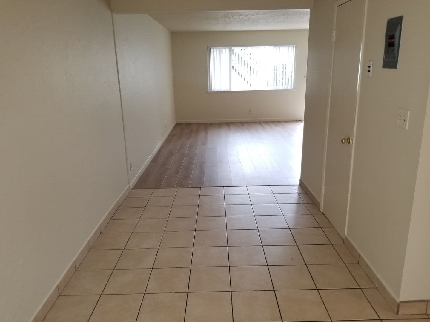 Fullerton Apartment: 2618 Milton Ave.