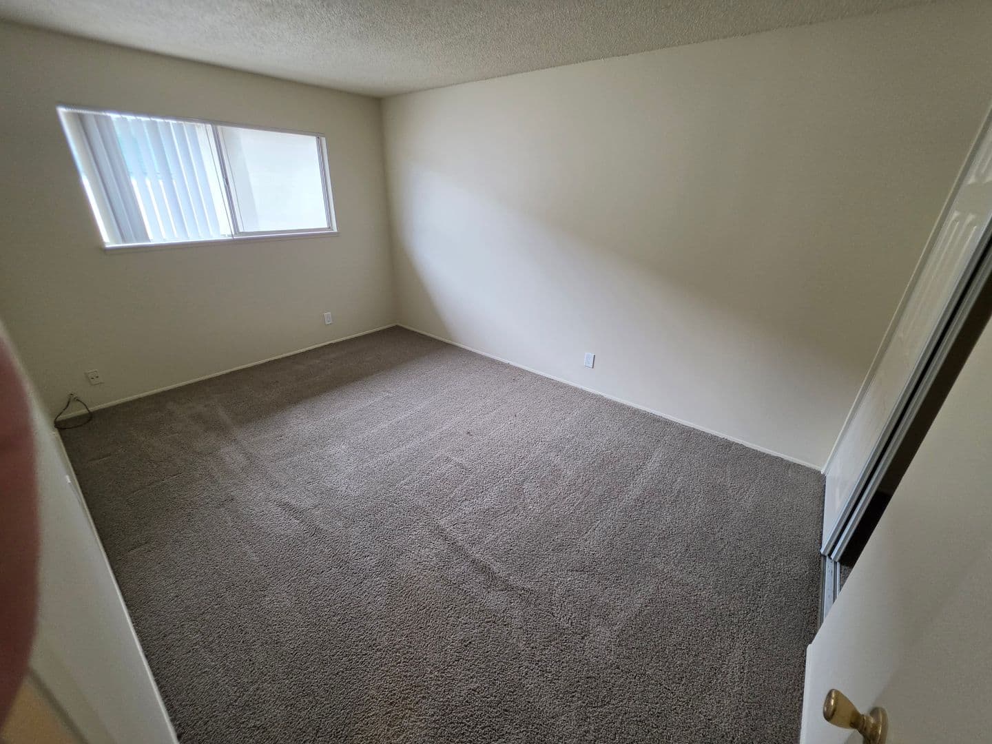 Fullerton Apartment: 2618 Milton Ave.
