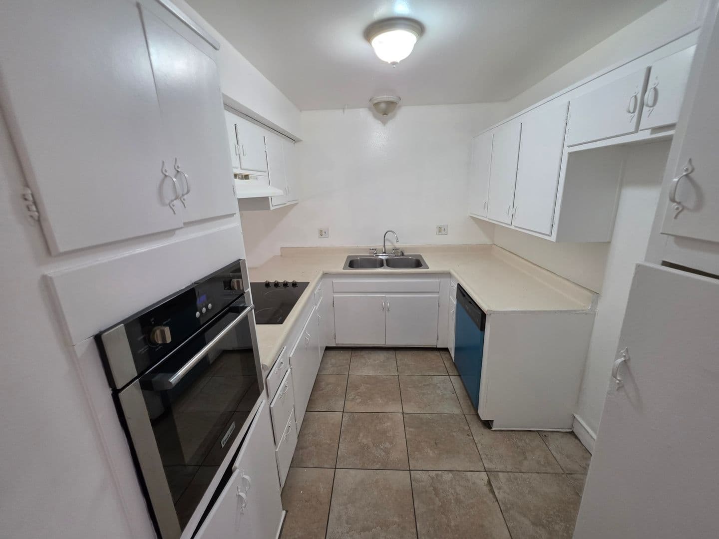 Long Beach Apartment: 3400 E. Andy St.