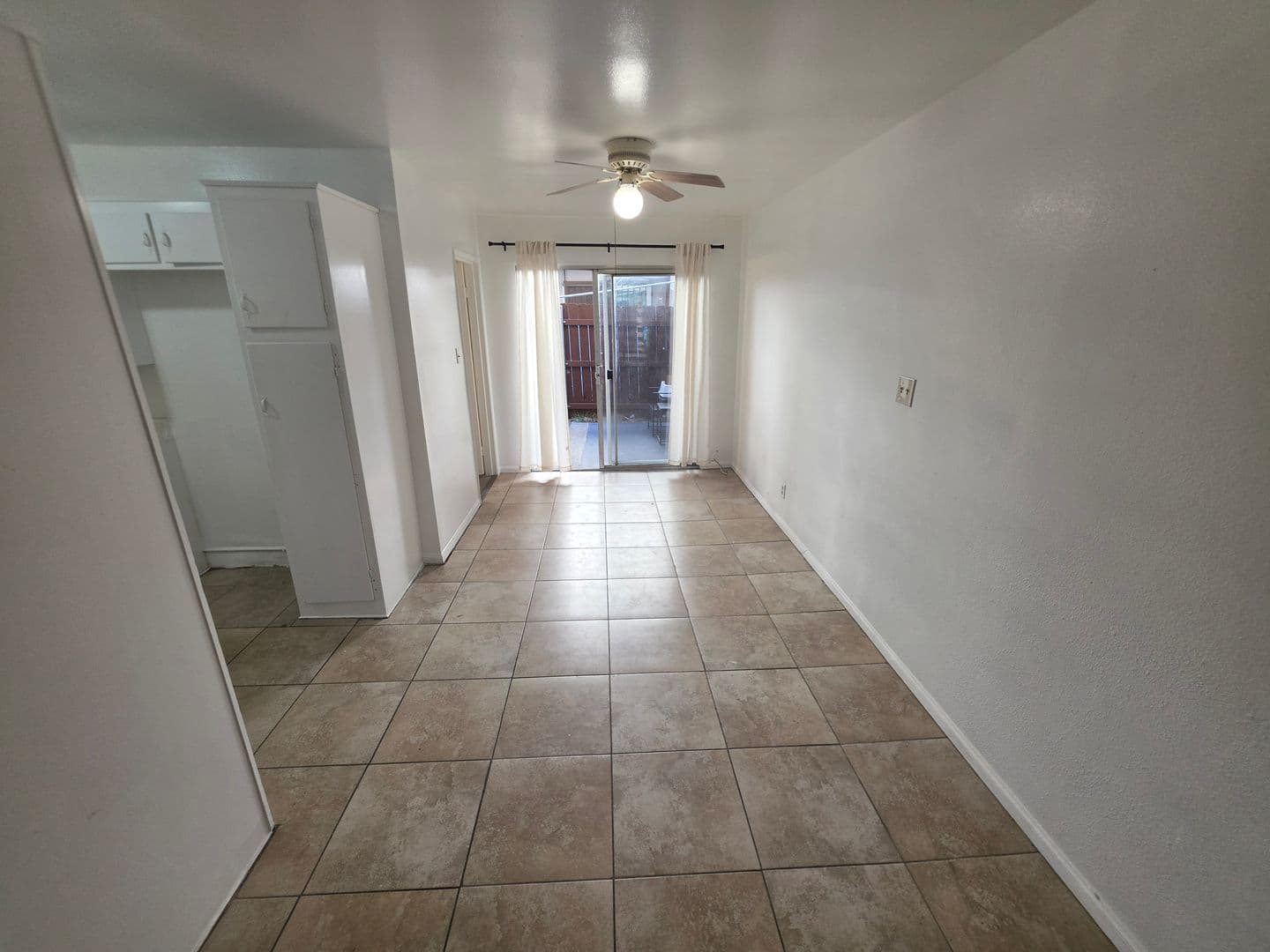 Long Beach Apartment: 3400 E. Andy St.