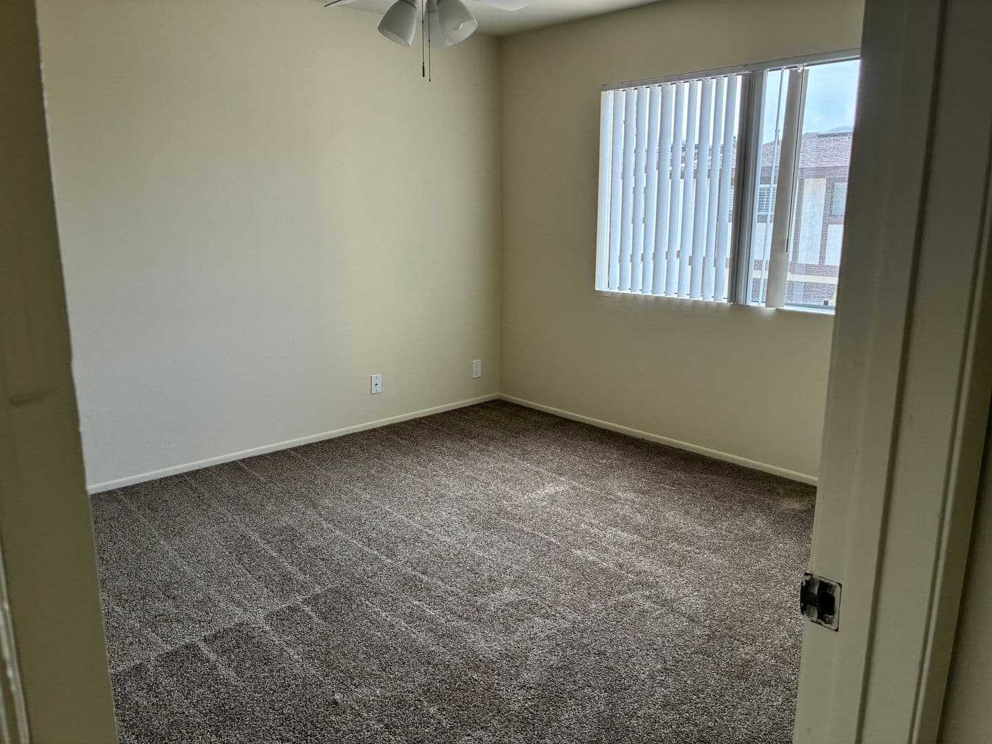 Hawthorne Apartment: 14501 Cerise Ave.