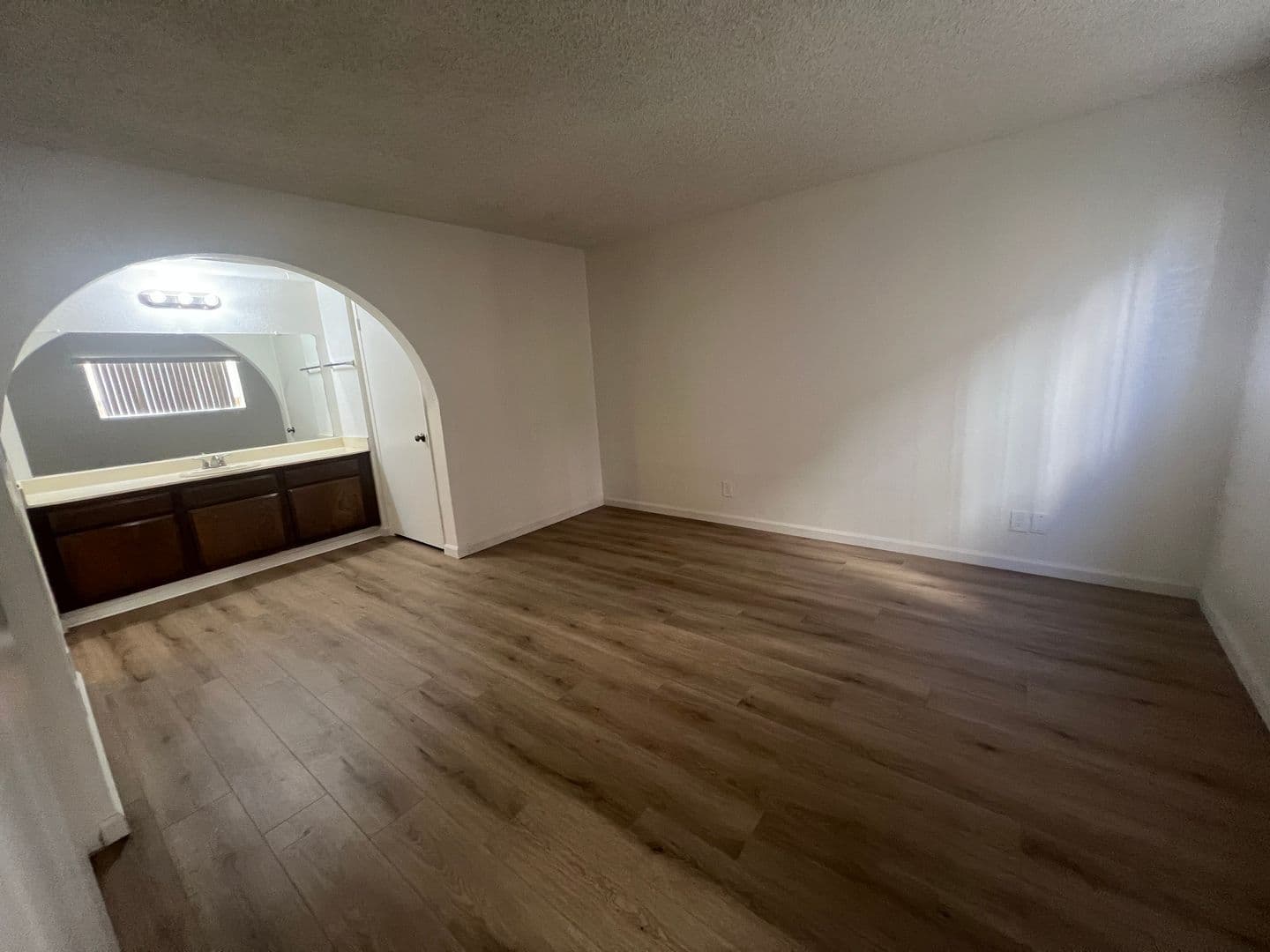 Los Alamitos Apartment: 3680-98 Howard Ave.