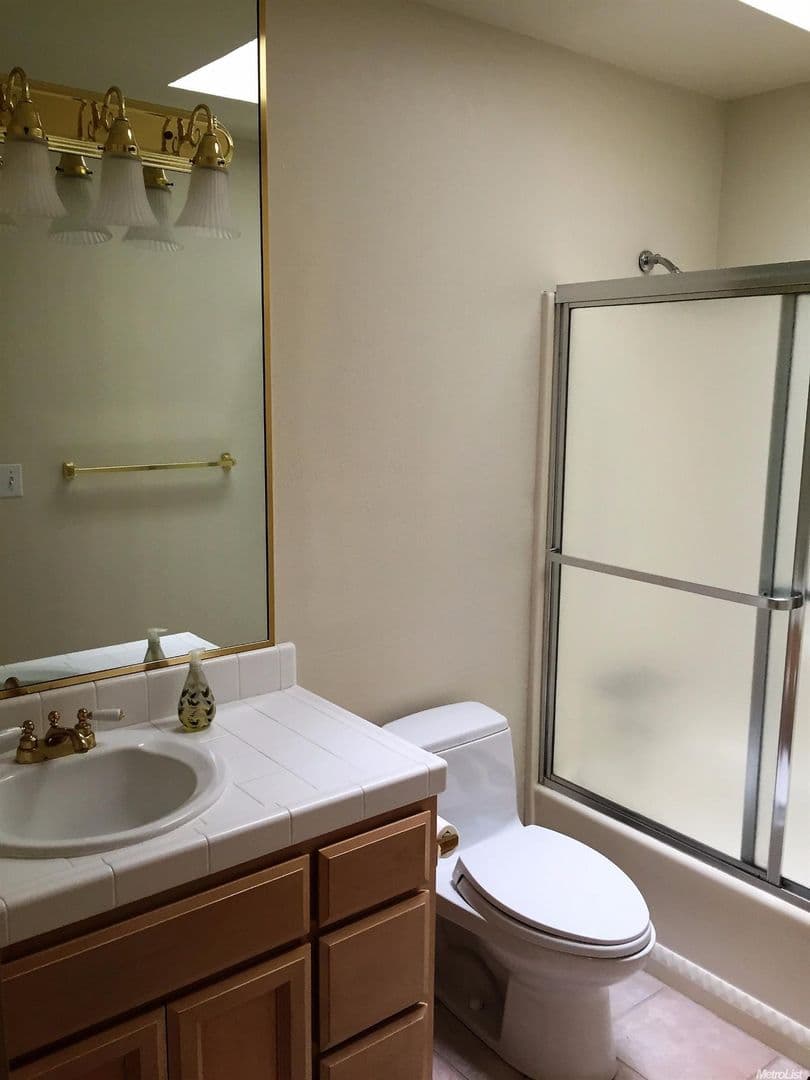 Stockton House: 2263 Lido Circle