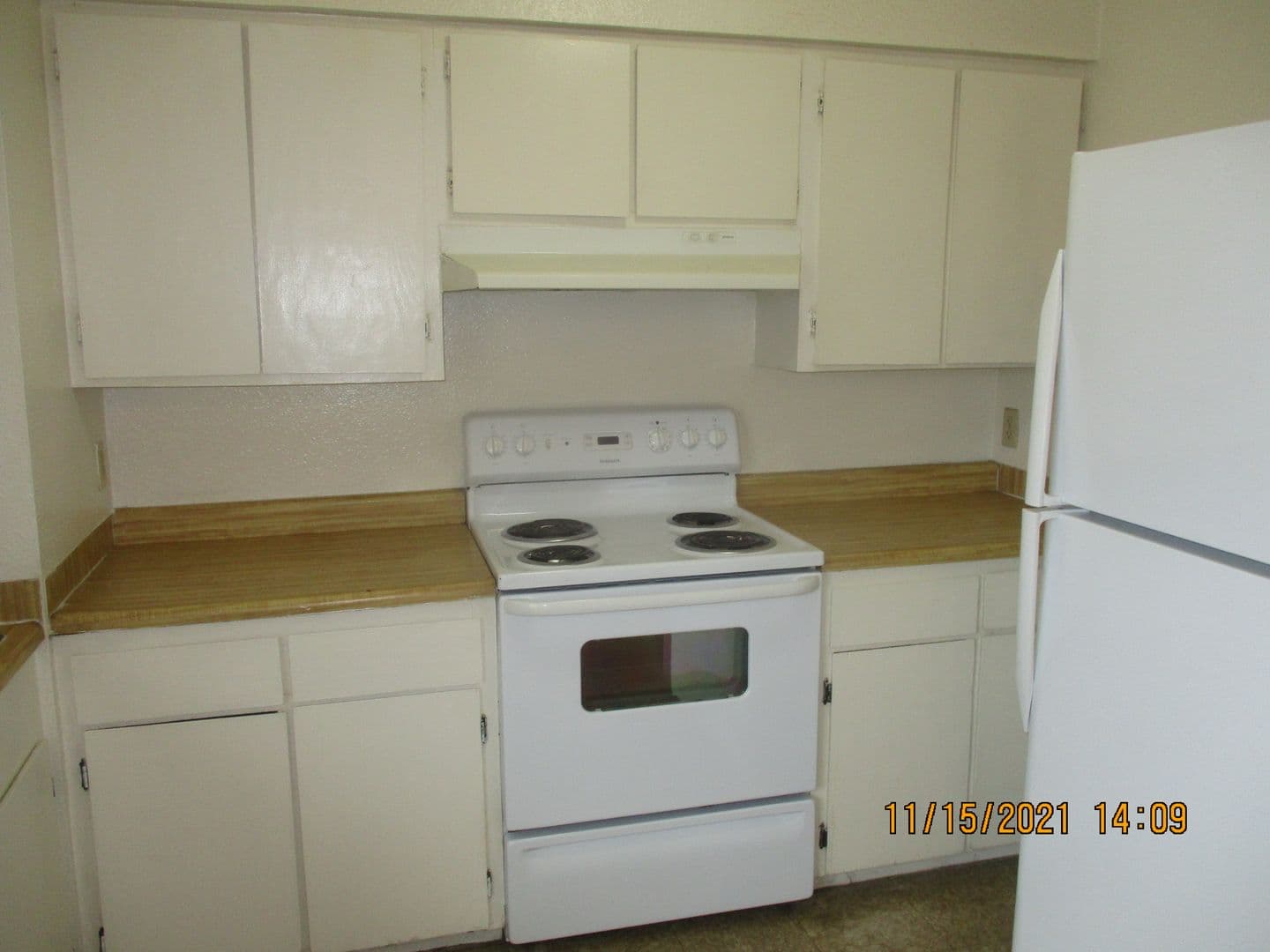 Fresno Apartment: 202 W. Dakota Ave. #109