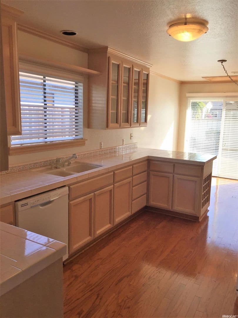 Stockton House: 2263 Lido Circle