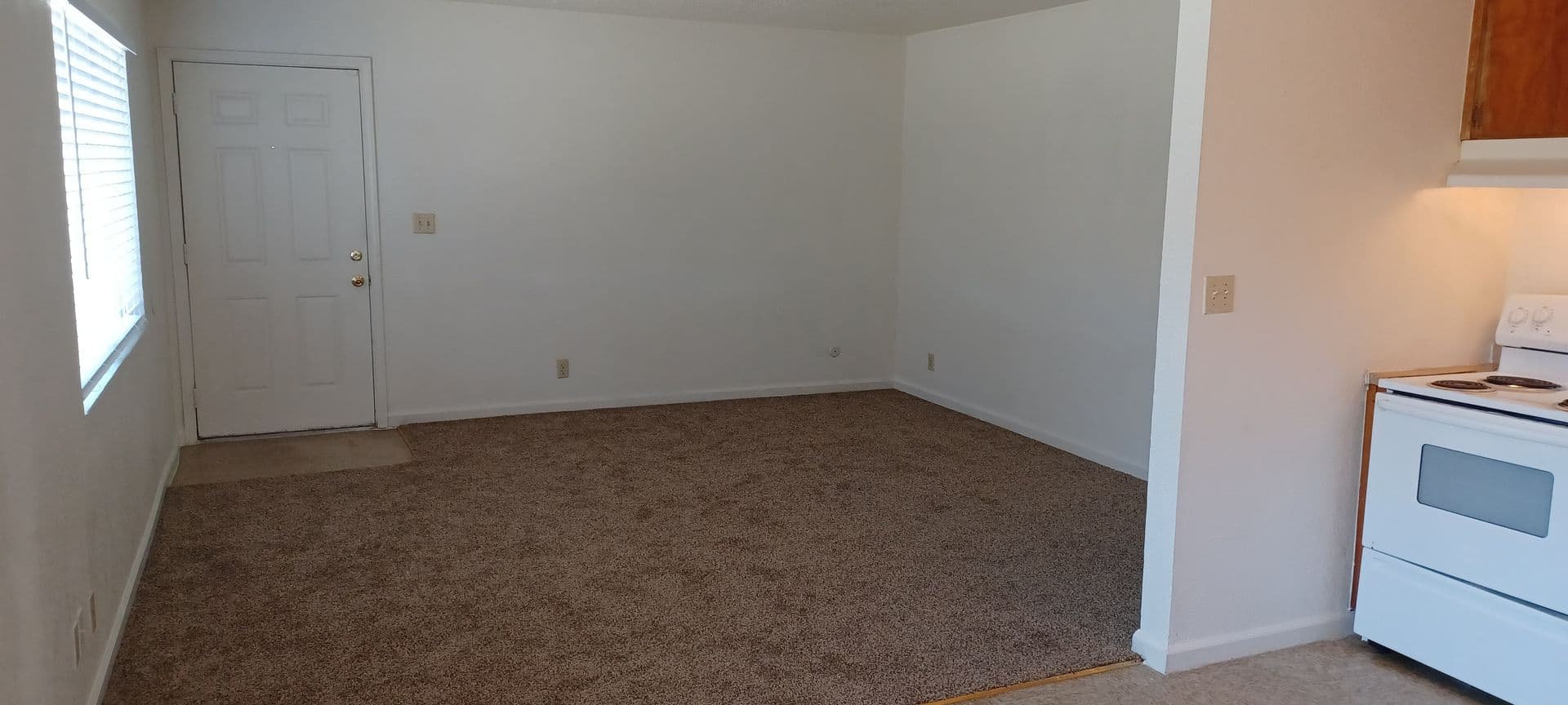 Fresno Apartment: 216 W. Dakota Ave. #D