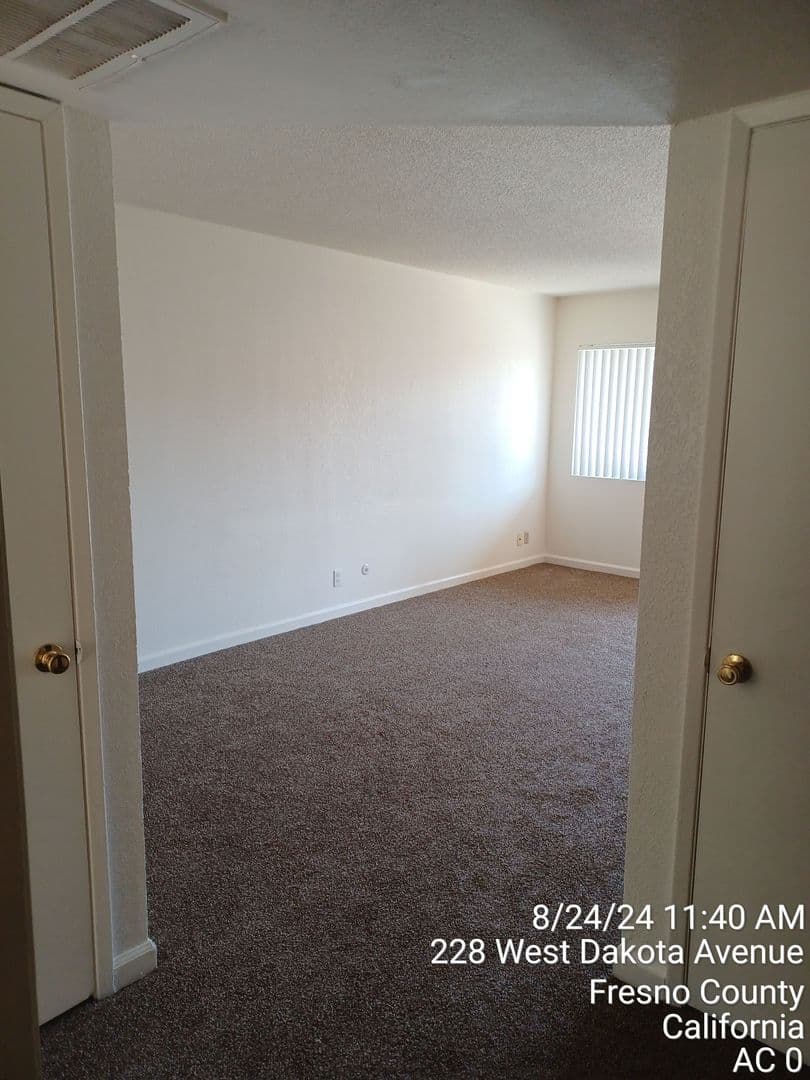 Fresno Apartment: 210 W Dakota, Ave #B