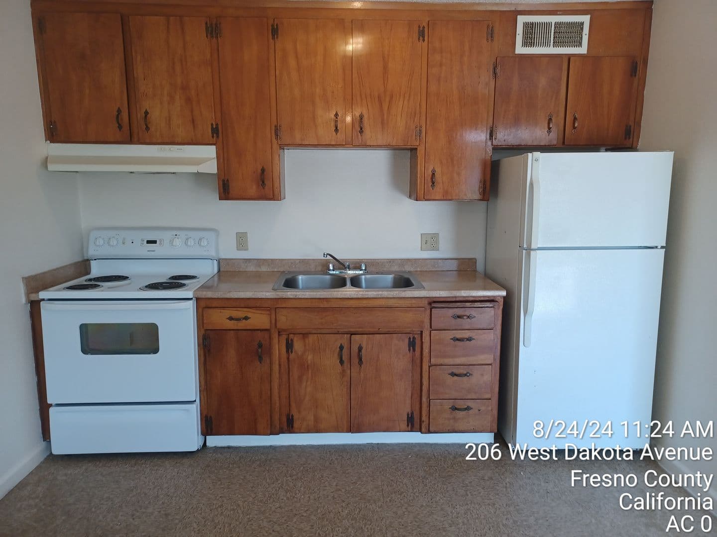 Fresno Apartment: 210 W Dakota, Ave #B