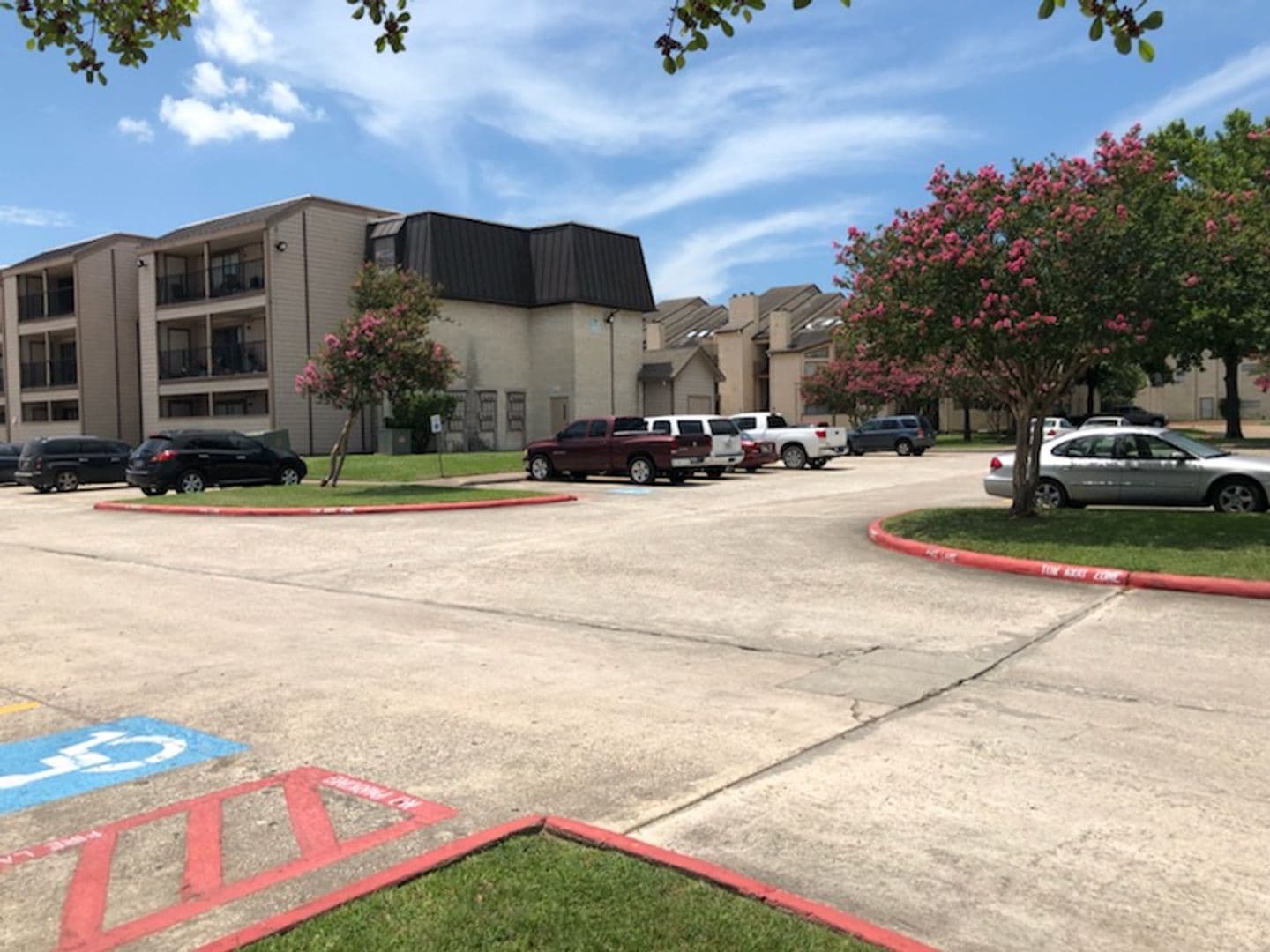 Houston Condo: 206 Plaza Verde Dr