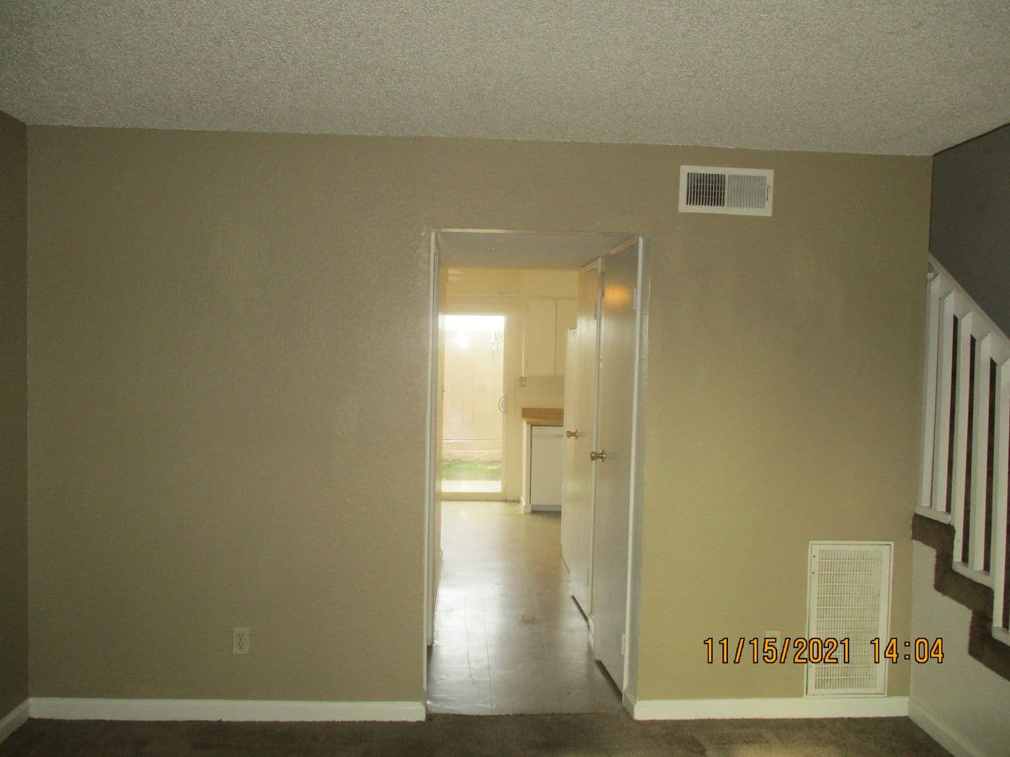 Fresno Apartment: 202 W. Dakota Ave. #109