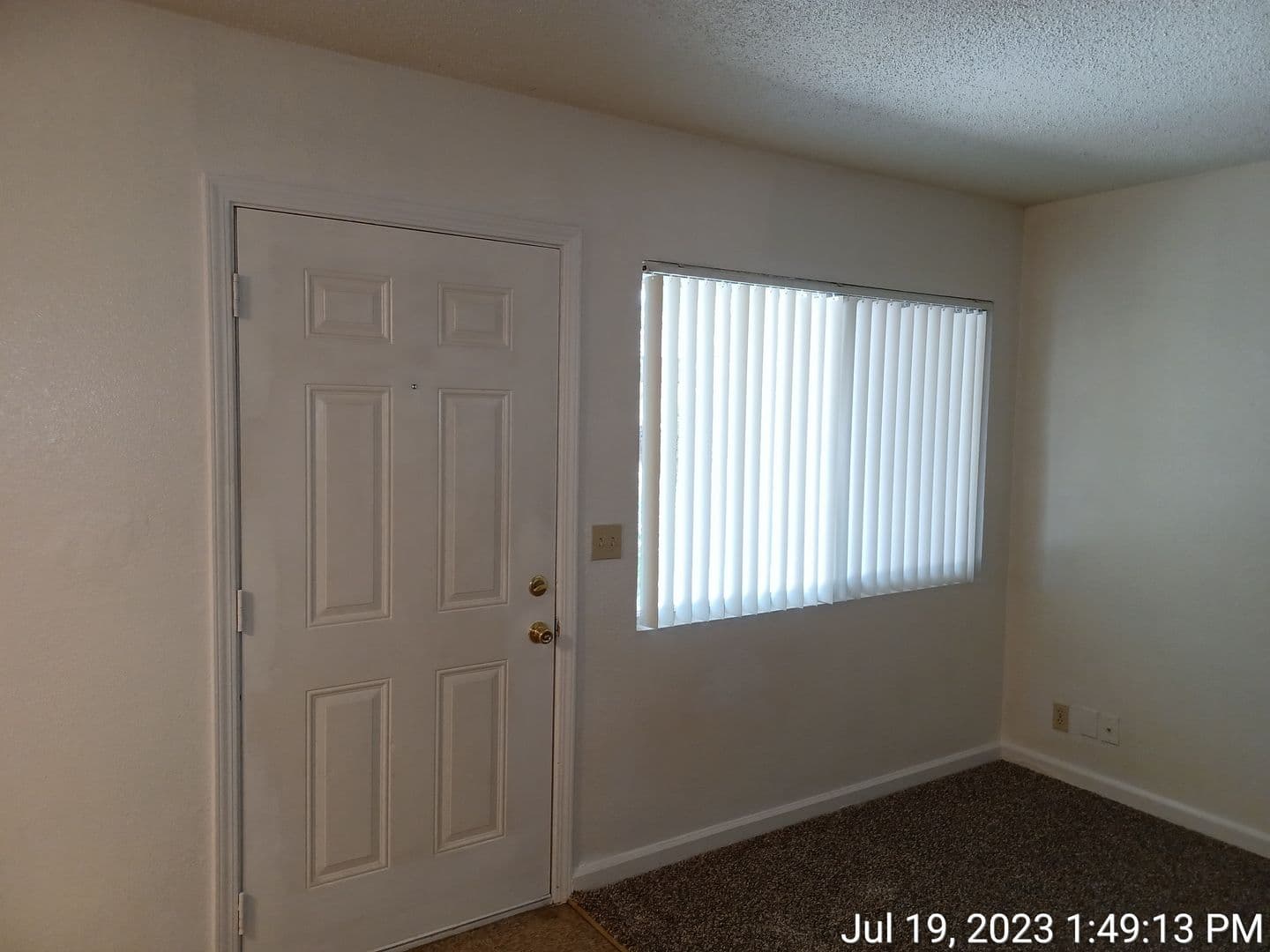 Fresno Apartment: 210 W Dakota, Ave #B