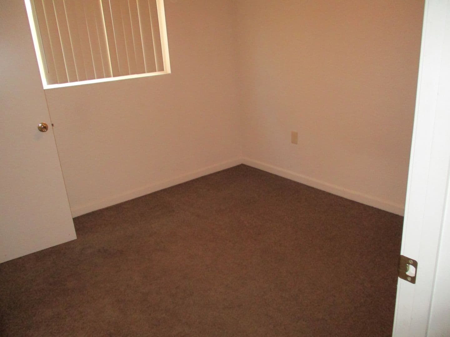 Fresno Apartment: 216 W. Dakota Ave. #D