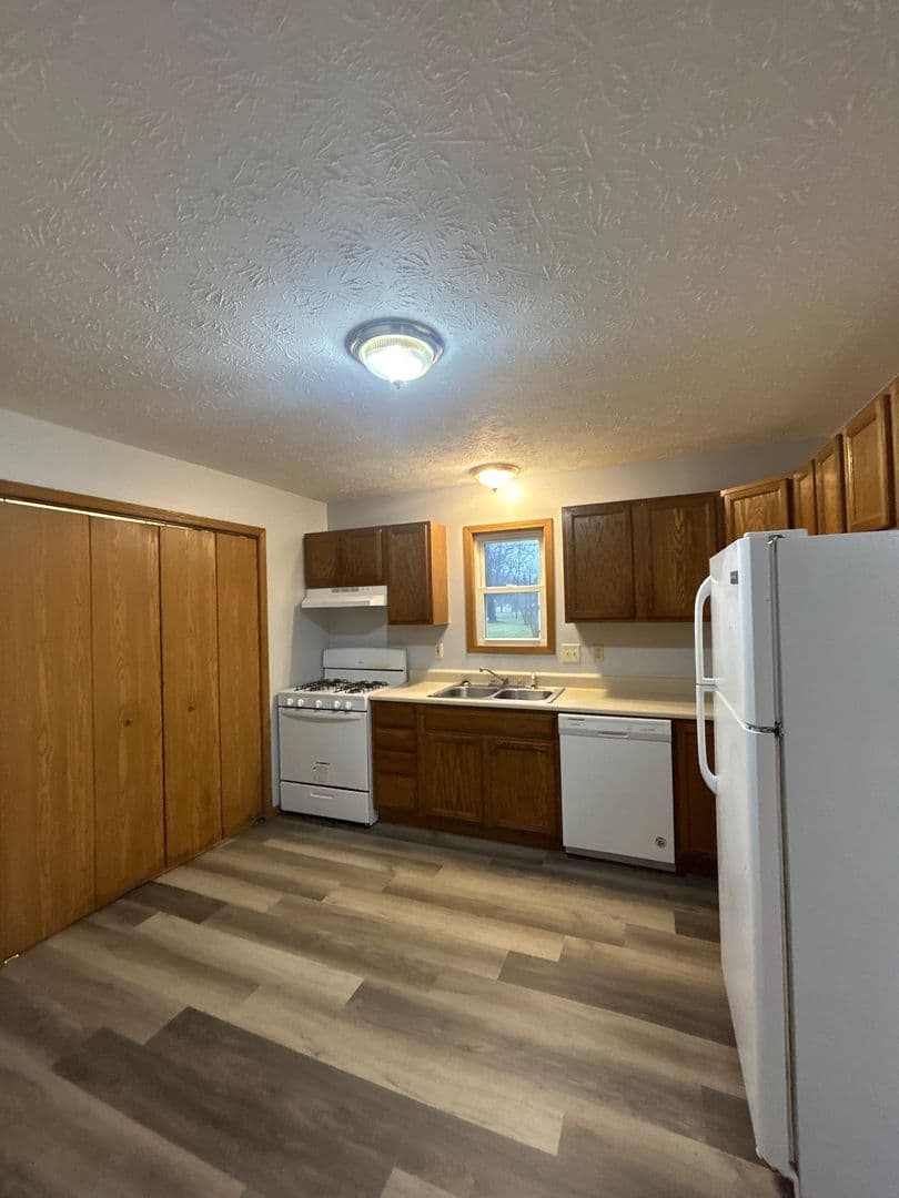 Crawfordsville Apartment: Cornerstone Apartement