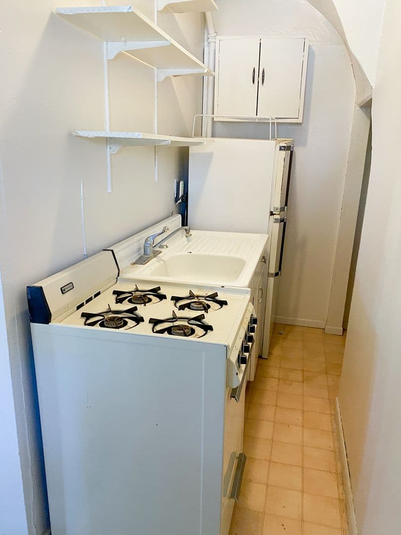 West Lafayette Apartment: 202 Pierce Street
