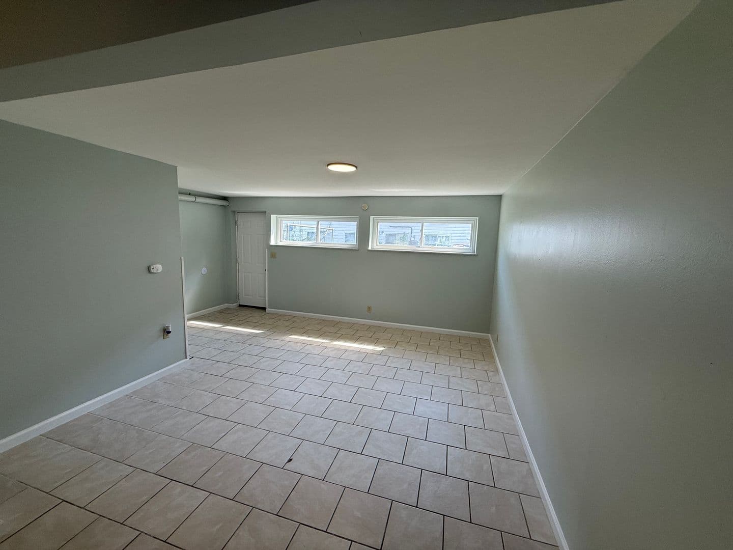 Lafayette Apartment: 2411 S 18th Street