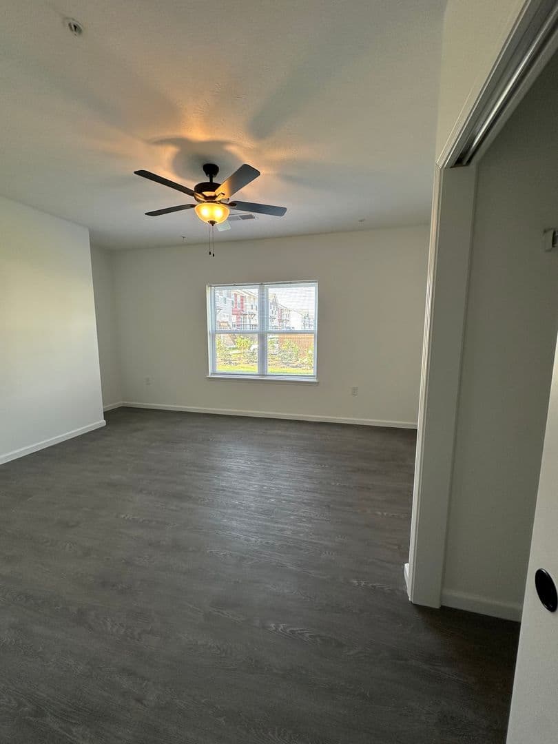 West Lafayette Apartment: 2549 Cottage Way