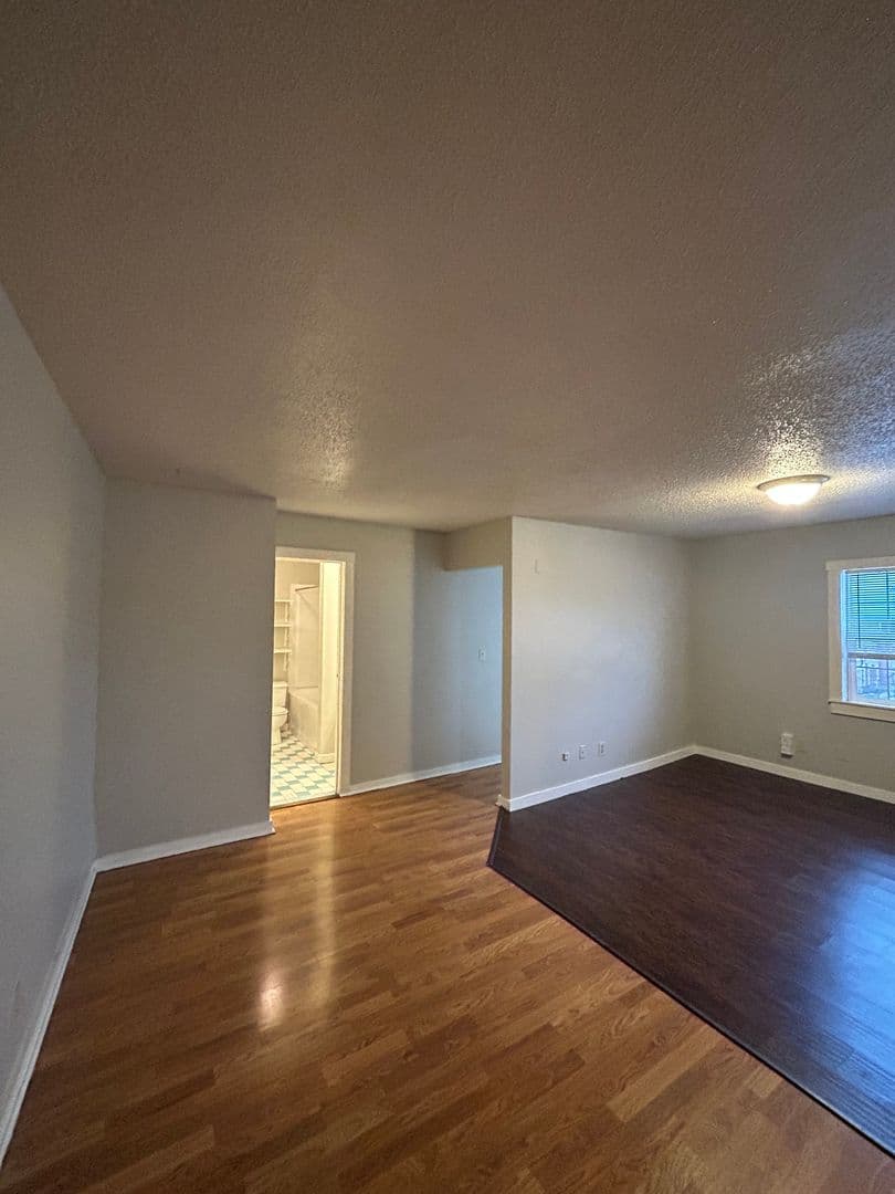 Lafayette Apartment: 710 - 712 North 18th Street