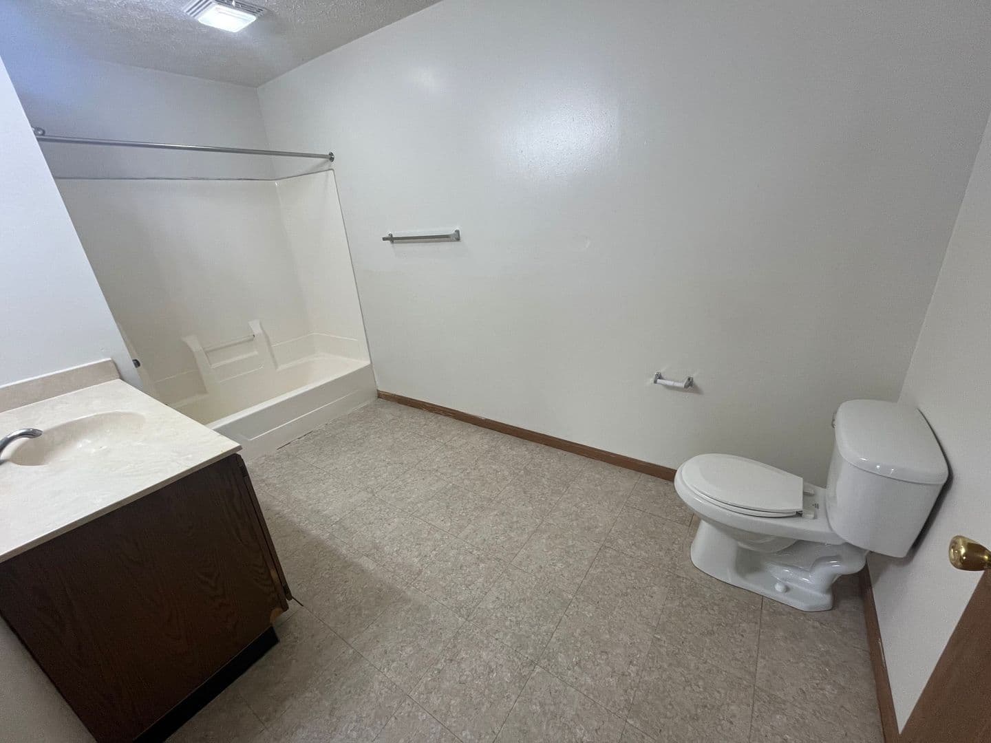 Lafayette Apartment: 915 N 6th Street