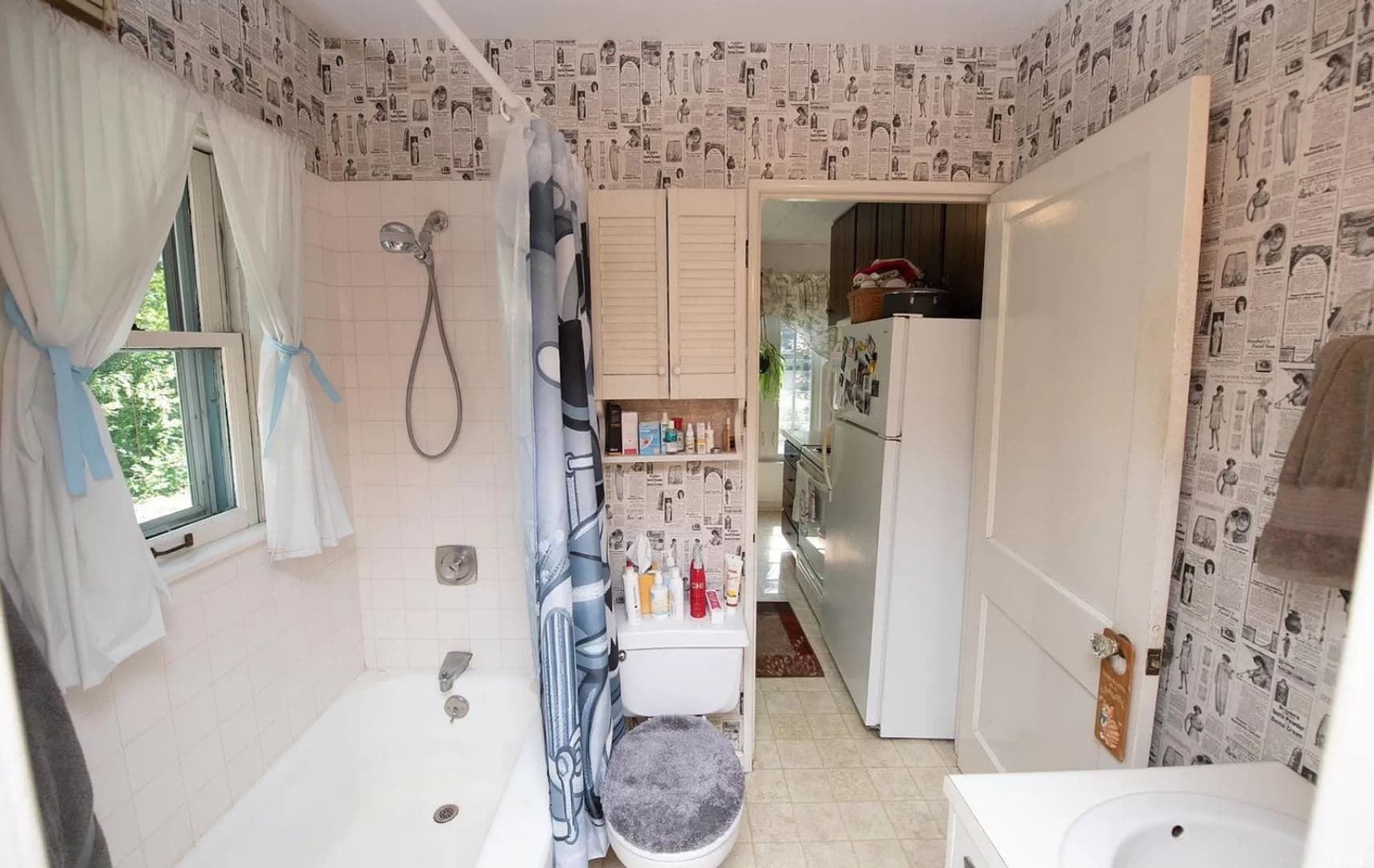 West Lafayette House: 212 Oak Lane