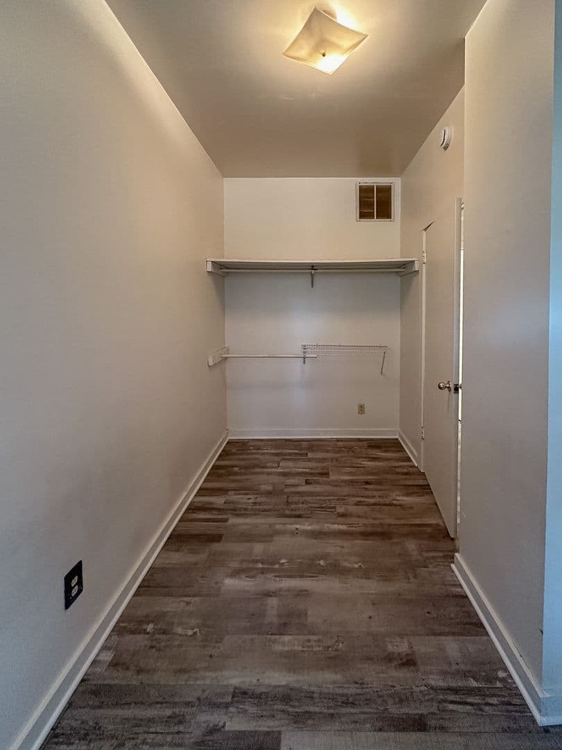 Lafayette Apartment: 1603 S 4th Street