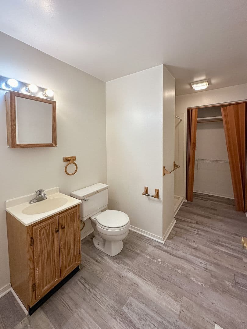Lafayette Apartment: 1603 S 4th Street