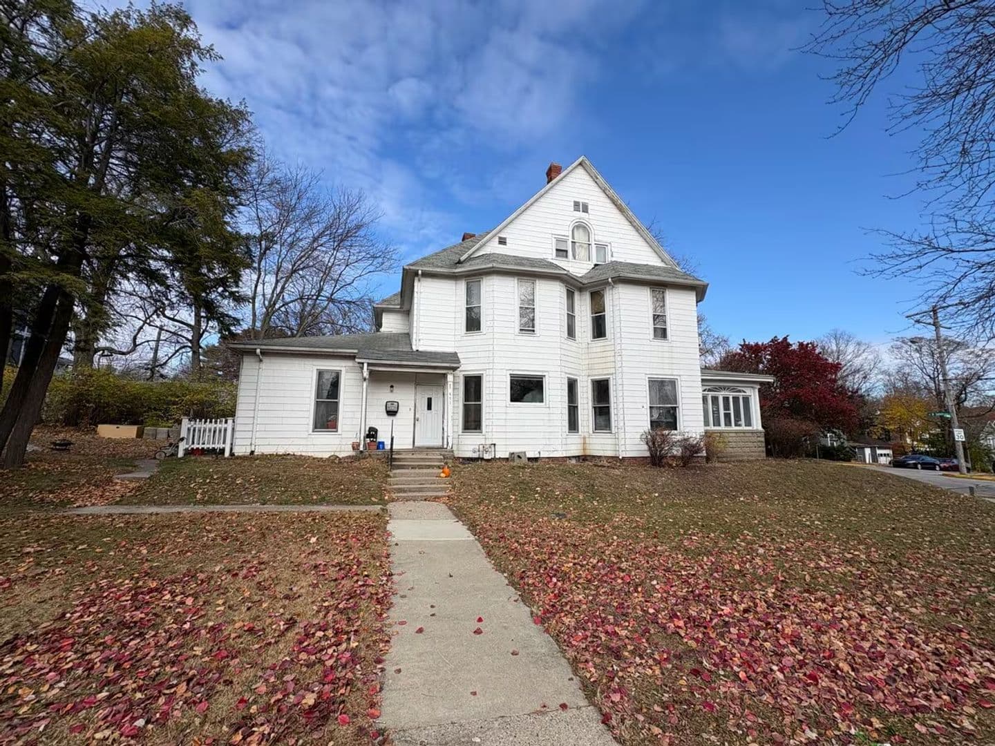 West Lafayette House: 401 N Salisbury