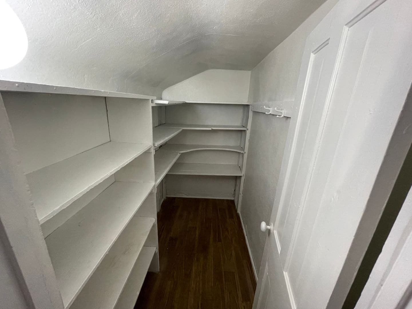 Lafayette Apartment: 52 Owen Street