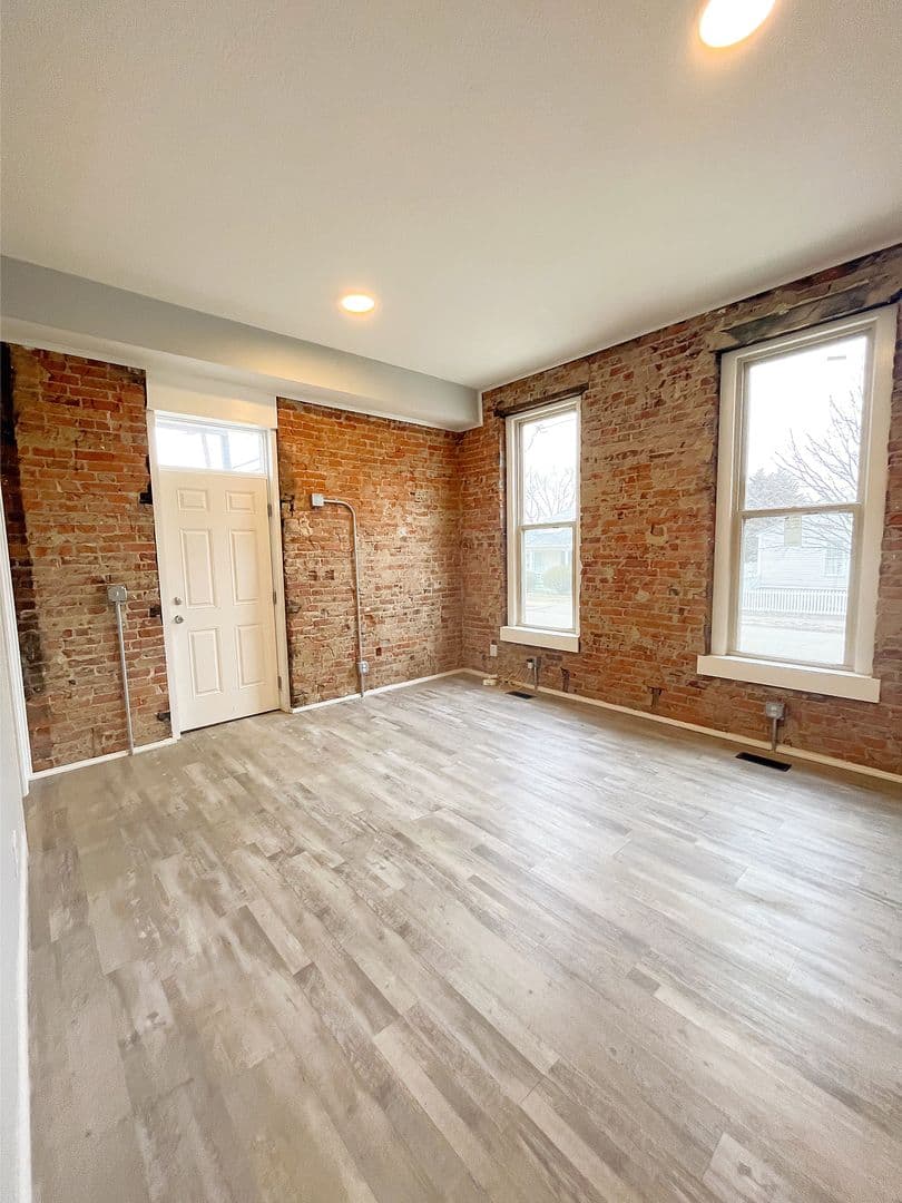 Lafayette Apartment: 524 N 5th Street