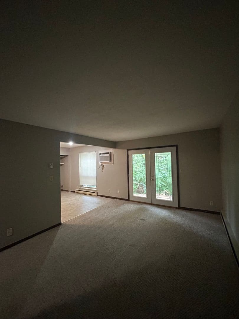 Lafayette Apartment: 60 Ironwood Court