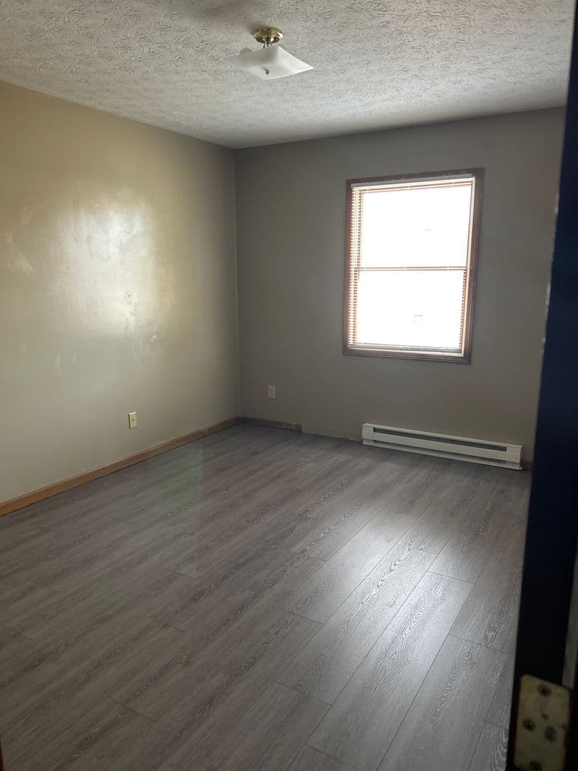 Crawfordsville Apartment: 716 Sloan Street