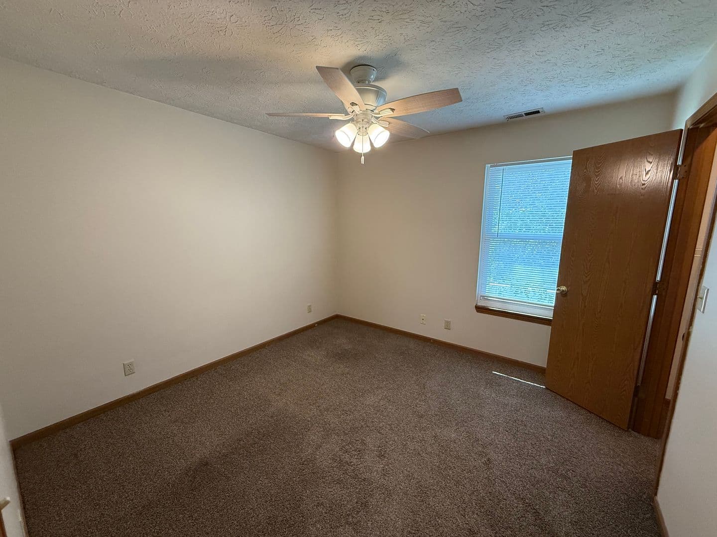 West Lafayette Apartment: 2458 Sycamore Lane