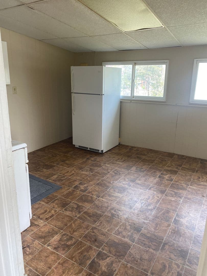 Crawfordsville Apartment: 618 E Pike St
