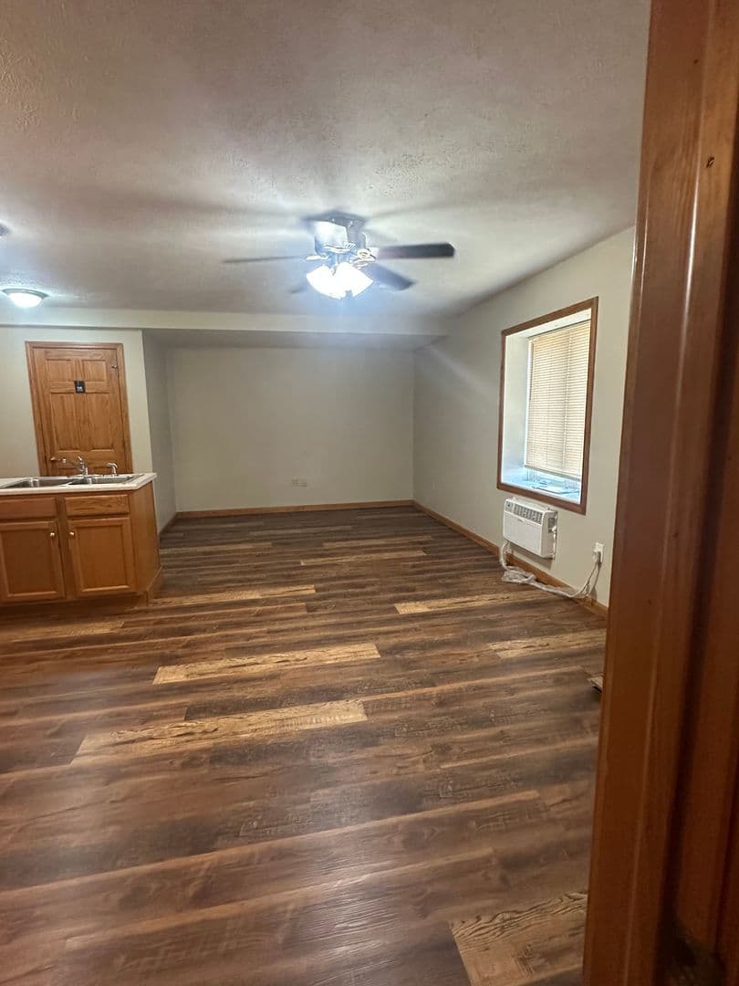 Veedersburg Apartment: 200 W 2nd St