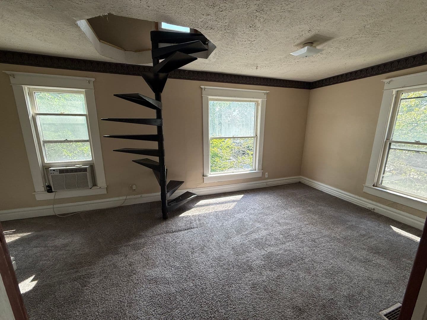 West Lafayette Apartment: 411 N Salisbury St